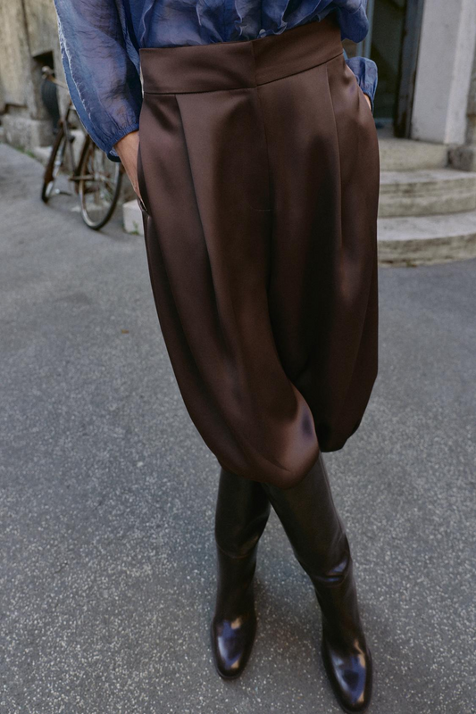 PANTALÓN DE ESTILO RELAJADO